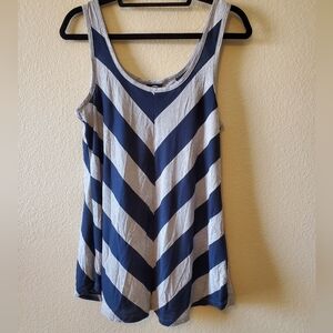 Bobeau Navy and Light Gray Chevron Tank Top